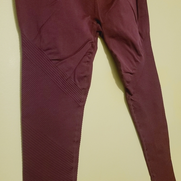 Fabletics | Women's Maroon High-Waist Ribbed Legging (Size XS) - Picture 5 of 12